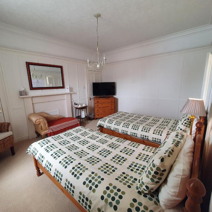 Moraybank Bed & Breakfast Элгин Экстерьер фото